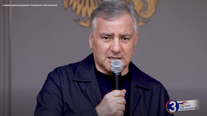 «Вы – самые счастливые люди в мире»: Самвел Карапетян встретился с жителями Араратской и Армавирской областей