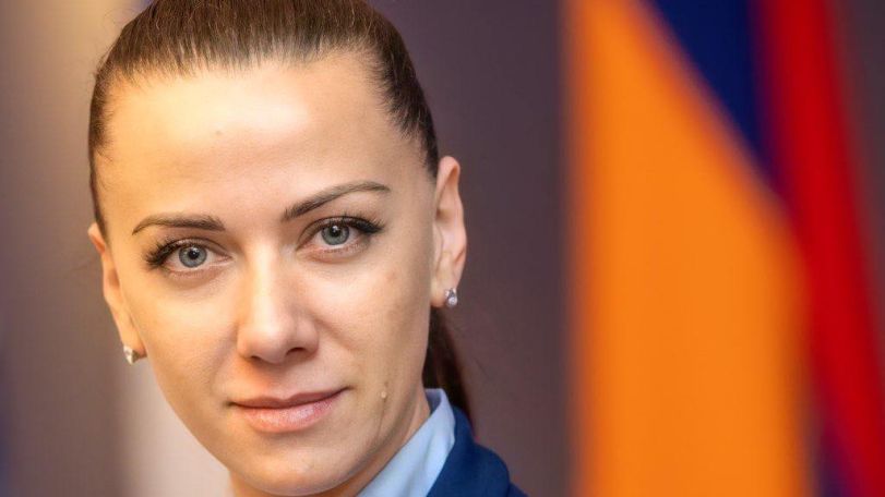 Директора Para TV Элизабет Петросян доставили в следственный отдел Эребуни
