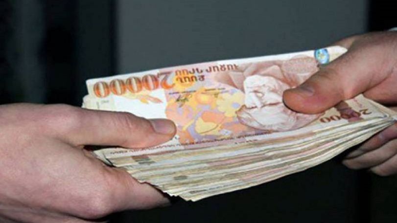 Քաղաքապետարանի պաշտոնյային կաշառք տալու համար կալանավորված անձը 55 մլն դրամ գրավի դիմաց ազատ է արձակվել