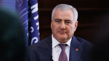 Pashinyan orders arrest of Samvel Karapetyan; special forces raid his home