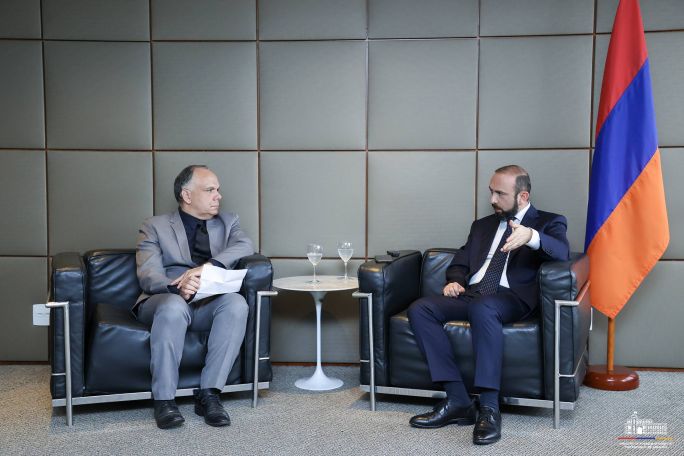 Turkey links normalization with Armenia to Azerbaijan, FM says