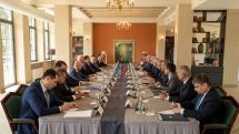 Татоян - властям Армении после встречи с делегацией Азербайджана в Агверане: «Почему нет информации? Чего вы боитесь?»