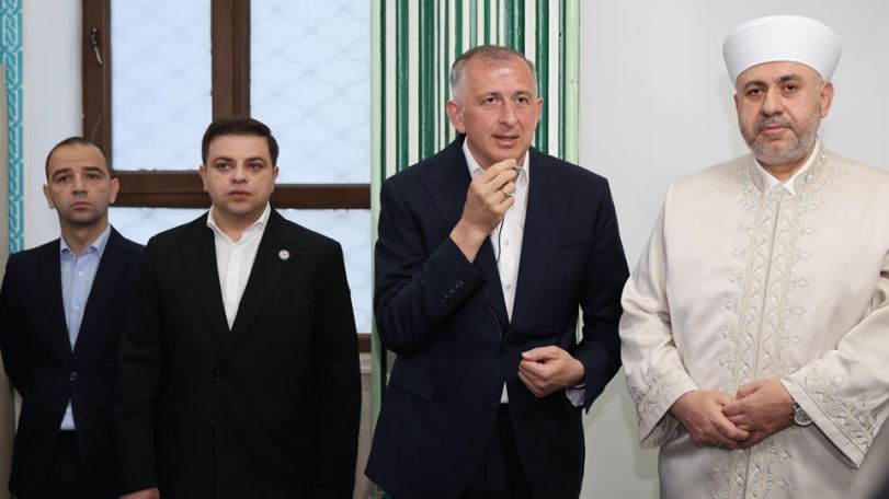 Զուրաբ Պատարաձեն կառավարության անդամների հետ միասին շնորհավորել է մուսուլման համայնքի Ղուրբան Բայրամը
