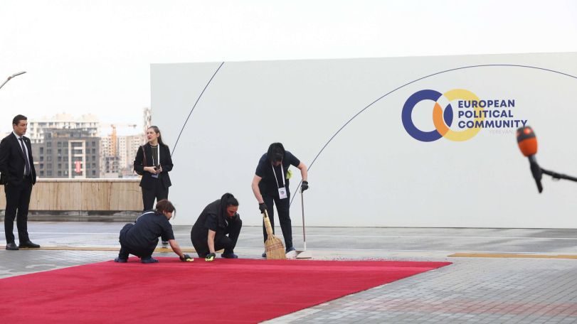 Red Carpet scrubbed by hand ahead of EPC summit in Yerevan
