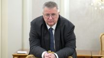 Оверчук: Баку подтвердил нам возможность использования железных дорог Азербайджана для транзита российской продукции в Армению