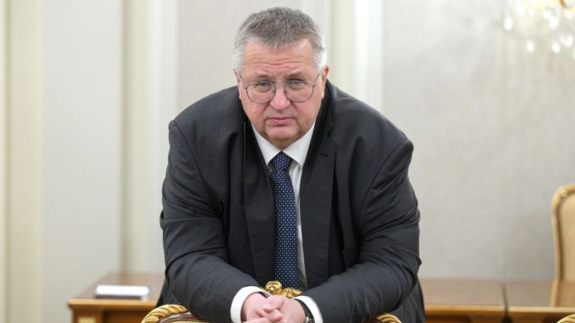 Оверчук: Баку подтвердил нам возможность использования железных дорог Азербайджана для транзита российской продукции в Армению