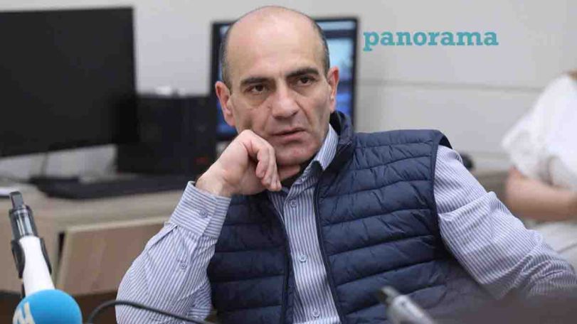 Գնացի ես, խոսում եմ, ցույց չեն տալիս, անջատում են. ԱԺ հանձնաժողովի նիստում ուրախ տրամադրություն է