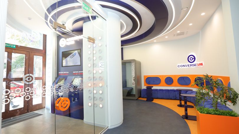 Converse Next. Ինտելեկտուալ խաղեր ու հաճելի շփում Կոնվերս Բանկի նոր մասնաճյուղում