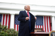 Трамп: Я не хочу, чтобы что-то падало, но иногда приходится принимать лекарства, чтобы что-то исправить