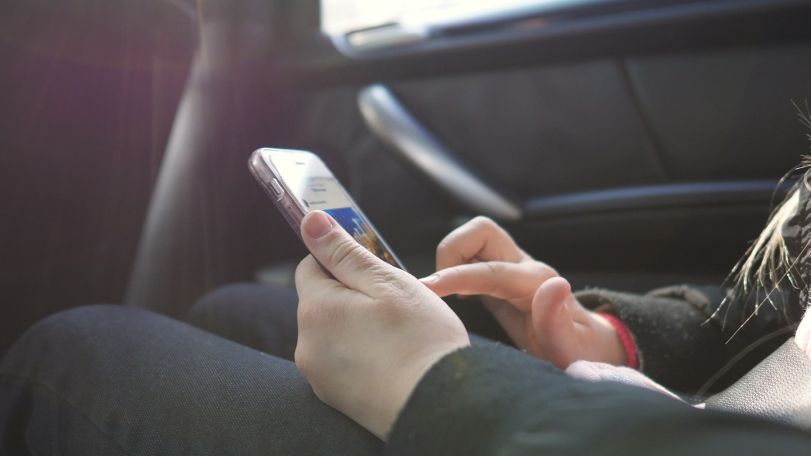 MEPs call for social media ban on under-16s