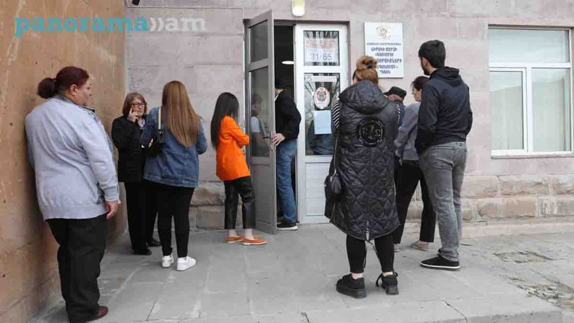 К 17:00 явка избирателей на выборах в Гюмри составила 35.22%, в Паракаре – 46.90%