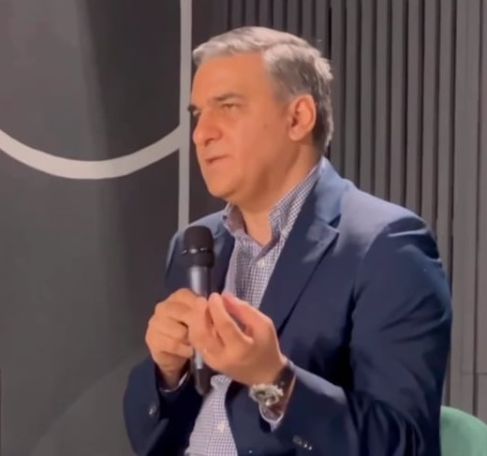 Մոսկվայի հայ համայնքի ներկայացուցիչների հետ Թաթոյանը քննարկել է սահմանային անվտանգության,, գերիների իրավունքներին վերաբերող հարցեր