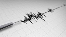 Quake strikes Iran-Turkey border, felt in Armenia