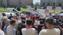 Այդ տներն ի՞նչ ենք անելու, դեմոնտա՞ժ ենք անելու. Փաշինյանը՝ Հաղթանակ թաղամասի տների խնդրի մասին