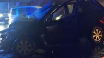 ДТП на проспекте Мясникяна в Ереване: автомобиль врезался в барьер