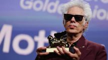 «Золотого льва» 82-го Венецианского кинофестиваля получил фильм «Отец, мать, сестра, брат» Джима Джармуша