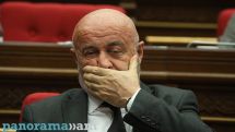 Овик Агазарян рассказал, почему он бросил бутылку с водой в бывших соратников