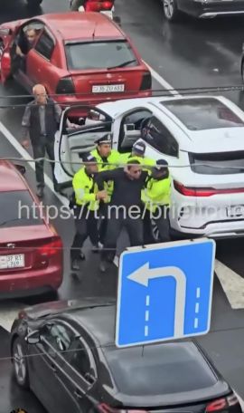 Arman Tatoyan slams police violence against man in Yerevan