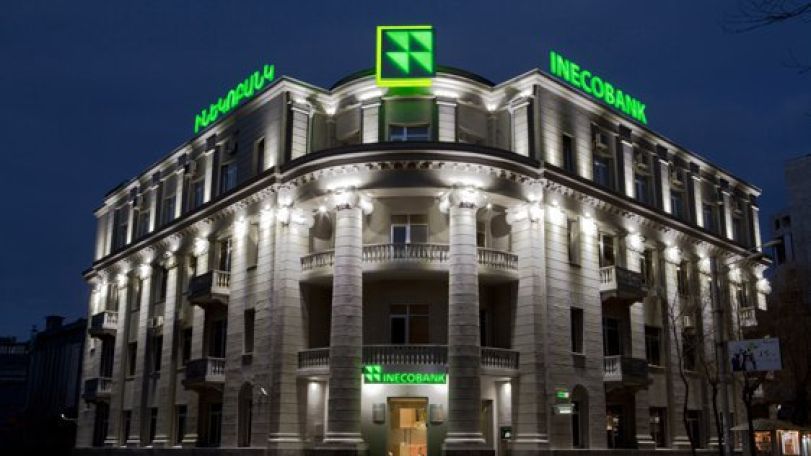 «Ինեկոբանկի» գիշերային արկածները. Քնած հաճախորդների քարտերից կրկնակի գումարներ են գանձվել, գնումների փորձեր են արվել