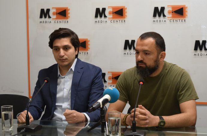 Էն ժամանակ կռացած էի ուրիշին գրկած գնում, հիմա կանգնած եմ ուրիշին գրկած գնում. Քաղաքացիները չեն վստահում քաղաքային իշխանություններին