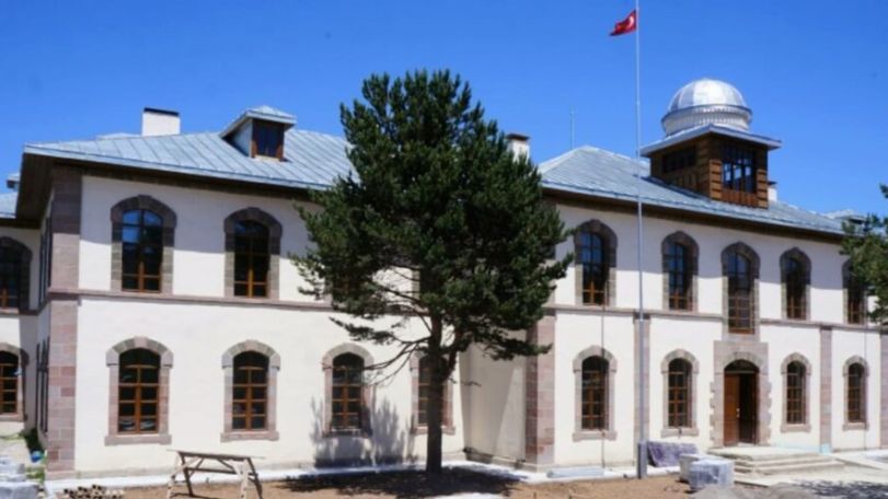 Էրզրումի իշխանությունները որոշել են երբեմնի հայկական Սանասարյան վարժարանի շենքը քանդել