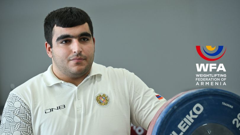 Weightlifter Harutyun Hovhannisyan wins silver at World Youth and Junior Championships