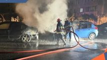На улице Рубинянц в Ереване сгорели автомобили