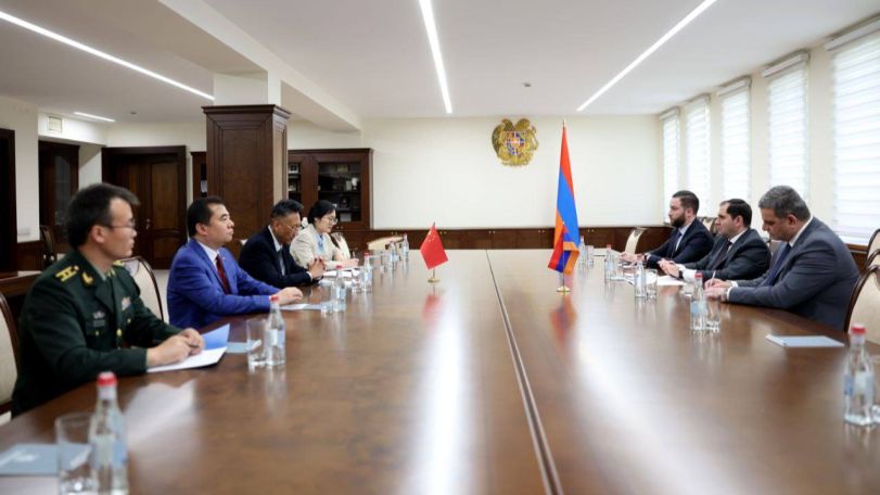Armenia, China discuss defense cooperation