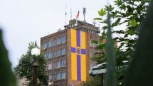 Խուզարկություններ են իրականացվում Էջմիածնի` ընդդիմադիր հայացքներ ունեցող անձանց բնակարաններում. Ահազանգ
