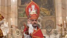Divine Liturgy celebrated at Etchmiadzin cathedral