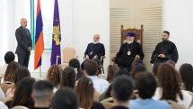 Ամենայն Հայոց Կաթողիկոսն ընդունեց «ՀԲԸՄ Ֆոկուս» ծրագրի մասնակիցներին