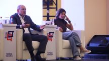 Ընտրություններից առաջ, ահա, «բաժանում» բեմադրելով, փորձ է արվում Նիկոլին ազատել Աննայի բացասական վարկանիշի բեռից. Սամվել Ֆարմանյան