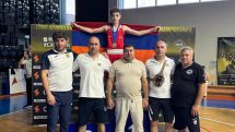 Young Armenian boxer beats Azeri rival to win European title