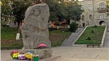Azerbaijan destroys monument to Artsakh hero in Stepanakert