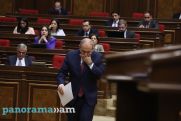 Nikol Pashinyan congratulates winners in two municipal elections