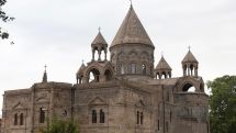 Դուրս կբերվի Սուրբ Արիստակես Հայրապետի մասունքակիր Աջը