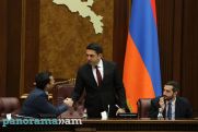 Խաղաղության պայմանագրի և խաղաղության համաձայնագրի միջև իրավական առումով տարբերություն չկա. Ալեն Սիմոնյան