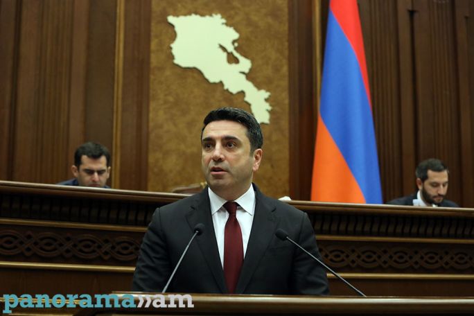 Բաքվում գտնվող հայ գերիների վերադարձի հարցը Ադրբեջանի հետ պայմանագրի մեջ ամրագրելու հարցը չէ. Ալեն Սիմոնյան