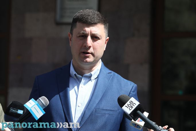 Тигран Абрамян: Ради успеха на выборах в Гюмри власти готовы на все