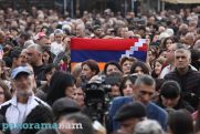 «Աստծուց մոռացված դժբախտներ».  Հանրային Ռադիոյի տնօրեն Արմեն Քոլոյանի կին այսպես է անվանել արցախցիներին