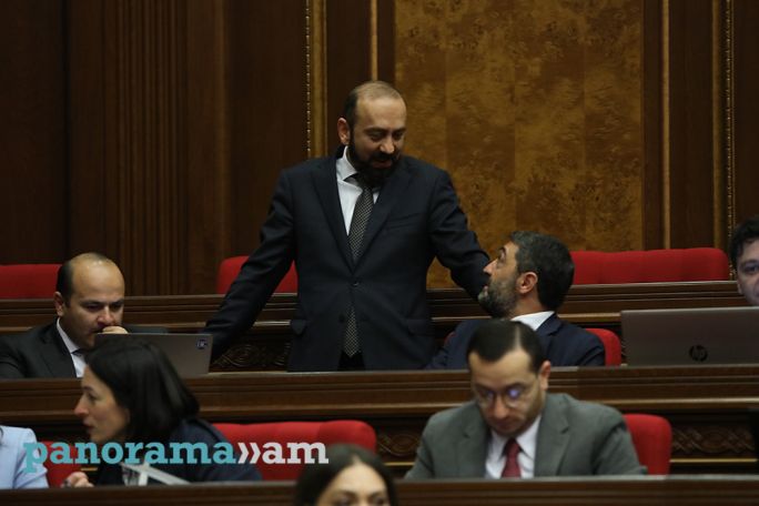 Հիմա մեզնից ի՞նչ են ուզում, ձե՞ռ են առնում, չեմ հասկանում. Միրզոյանը՝ Արցախը լուծարելու մասին