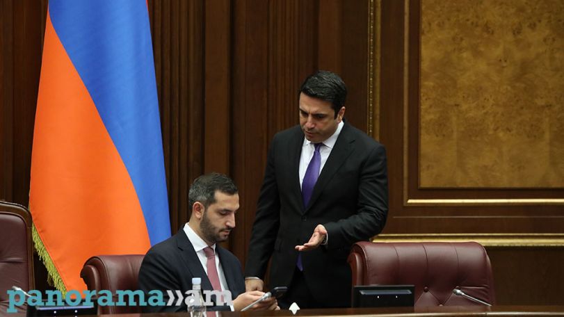 Ռուբինյանի խոսքը բերանում մնաց. Կամ չես վիրավորում լրագրողներին, կամ թույլ չենք տա խոսել