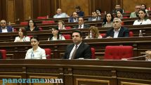 Civil Contract introduces statement condemning attempts to 'seize power by force'