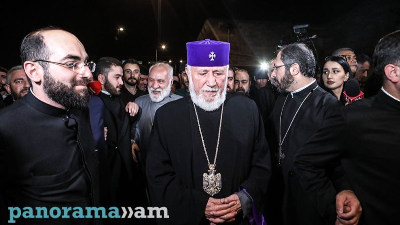 Վարույթով որևէ հստակ տվյալ ունե՞ք, որն առնչվում է Վեհափառին. հարց՝ դատախազին