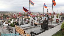 Չախկալ ջան, արի փակեմ աչքերդ։ Հանգչիր խաղաղությամբ։ Հաղթելու ենք. Աշոտյան