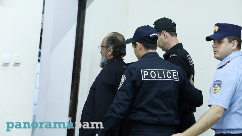 Архиепископ Микаел Аджапахян по состоянию здоровья не сможет присутствовать на судебном заседании 13 января