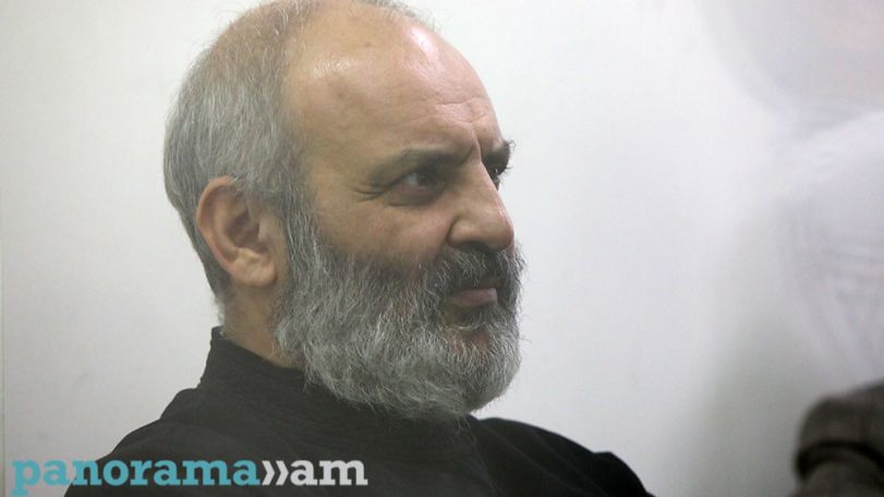 Архиепископ Баграт Галстанян – Пашиняну: Рад, что ты по-прежнему испытываешь страх передо мной и моим народом