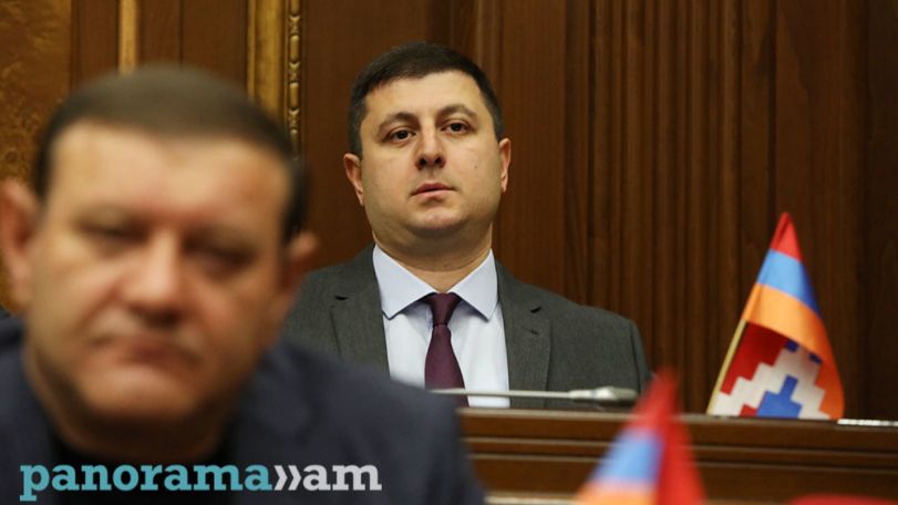Ի վերջո, եթե շտանգեն չէիր կարողանալու բարձրացնել, ինչի մարդկանց խաբեցիք. Տիգրան Աբրահամյանը՝ Փաշինյանի արդարացումներին ի պատասխան