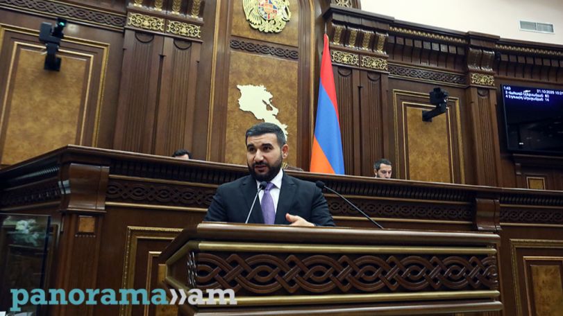 Վահագն Ալքեսանյանը «դժգոհեց» բանաստեղծ Խաչիկ Մանուկյանի բառապաշարից