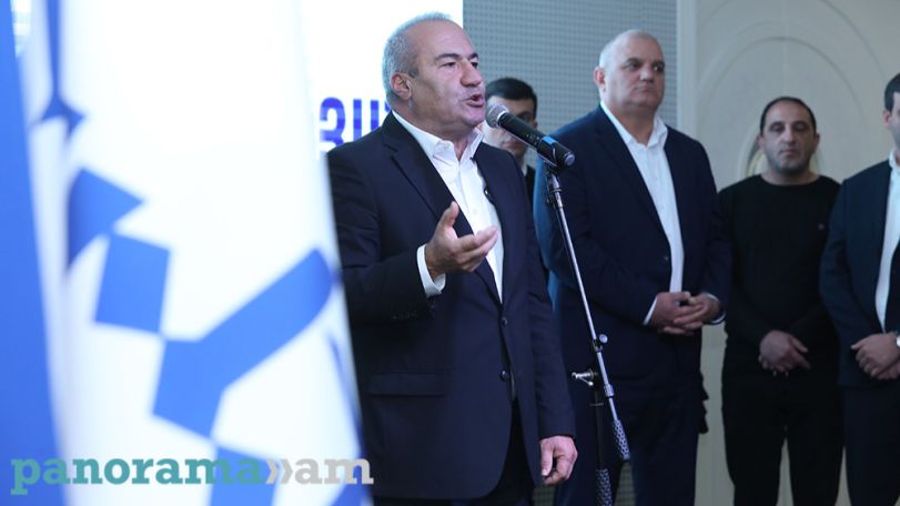 Չեմ կարող մարդ կոչել նրանց, ովքեր հայրենավաճառությամբ են զբաղվում, պատրաստ են հայրենի տարածքներն օտարել իրենց ստամոքսի համար. Խաչիկ Մանուկյան
